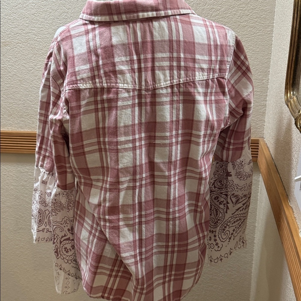 Shyanne Pink and White Plaid Shirt with flared hems size L - Picture 7 of 7